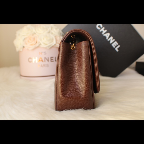 ❌SOLD❌Chanel Caviar Diana Cocoa Brown w/ 24k GHW - Picture 4 of 16